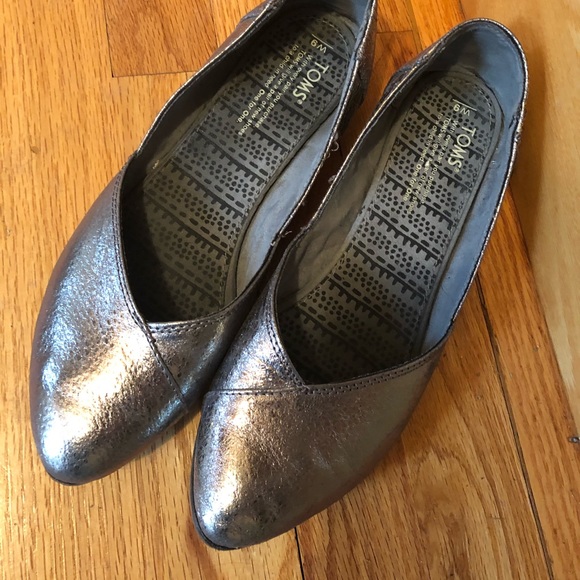 Toms Shoes - Gorgeous silver Toms!
